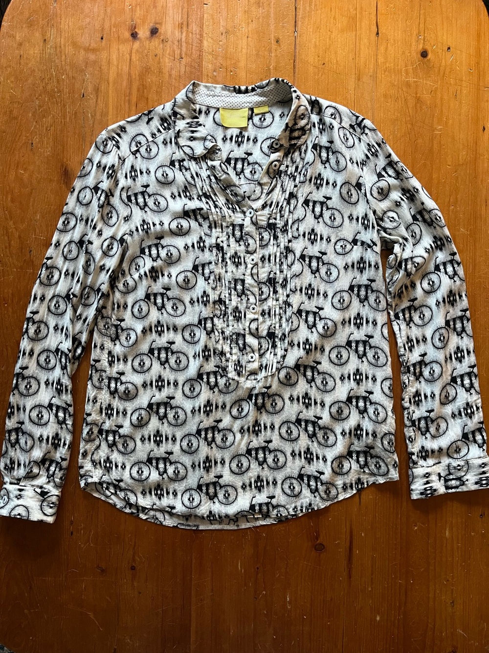 Anthropologie Maeve Black & White Bicycle Print Anni Half Button Whimsy Blouse